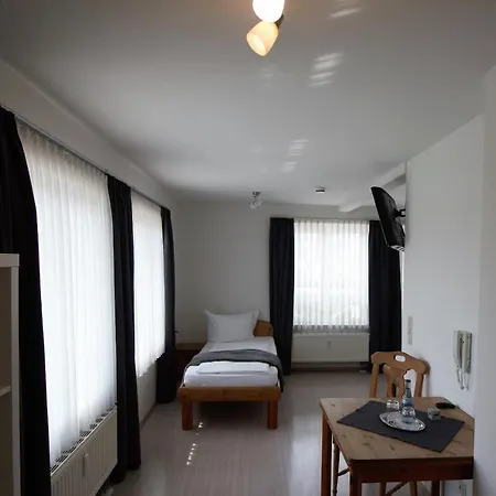 Отель Wirtshaus Krone Фридрихсхафен