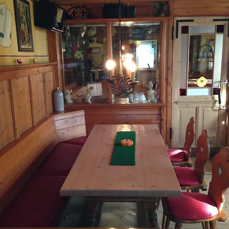 Wirtshaus Krone 3* פרידריכסהאפן