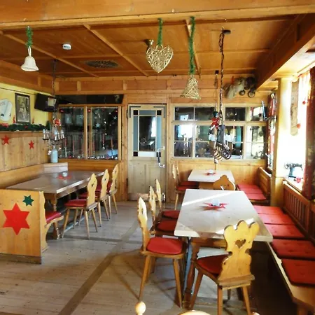 Wirtshaus Krone Szálloda Friedrichshafen