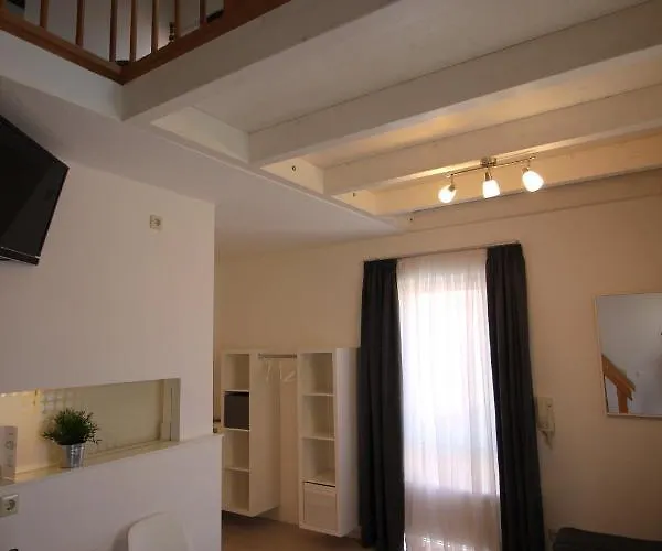 Wirtshaus Krone מלון פרידריכסהאפן