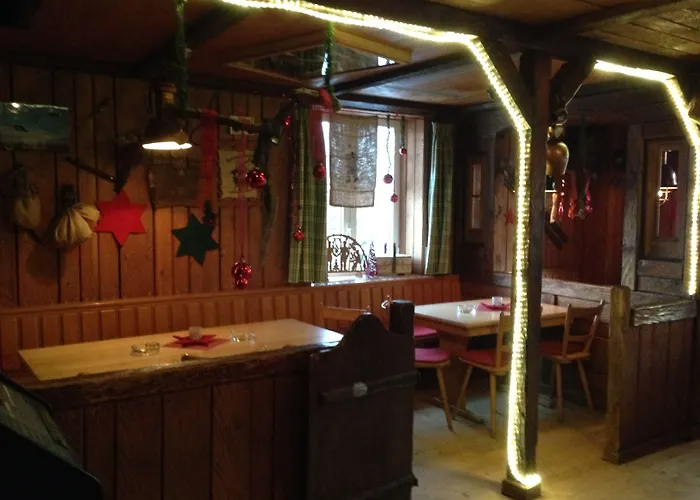 Wirtshaus Krone מלון